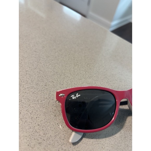 Ray-Ban Wayfarer Jr. Kids Sunglasses RJ9052S 177/87 47-15 with Case - Picture 8 of 13
